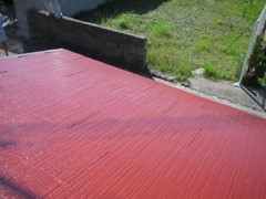 塗装直後の塗料が乾いていない屋根