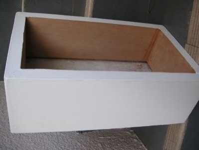 DIYで白い木箱を作る