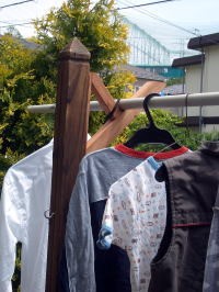 ウッドデッキによく合う おしゃれ物干し台をdiy いい住まい